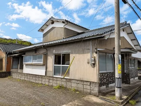 Kitsuki City, Oaza Ouchi (Kitsuki Station), 2-story, 6K - Image 3