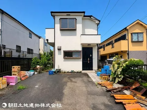 Building coverage ratio / Floor area ratio: 50% / 80%