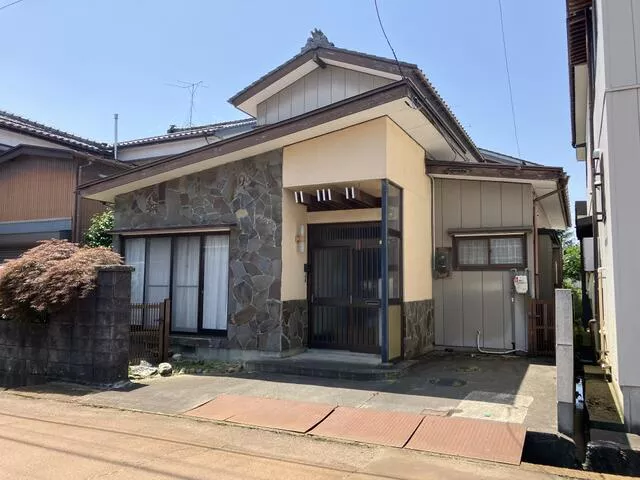 Sanjo City, Ishikami 3-chome (Tsubame Sanjo Station) 2-story building 5DK