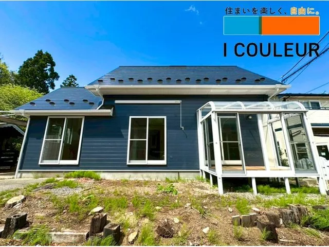 #Monthly payment in the 20,000 yen range＼Log house style☆Dream hideaway／With sunroom & carport♪Parking for 3 cars