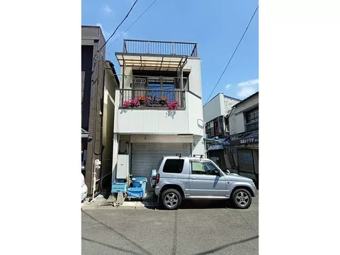Spacious warehouse, dirt floor, and store space included! 4DK used house in Nagaboucho, Hachioji City