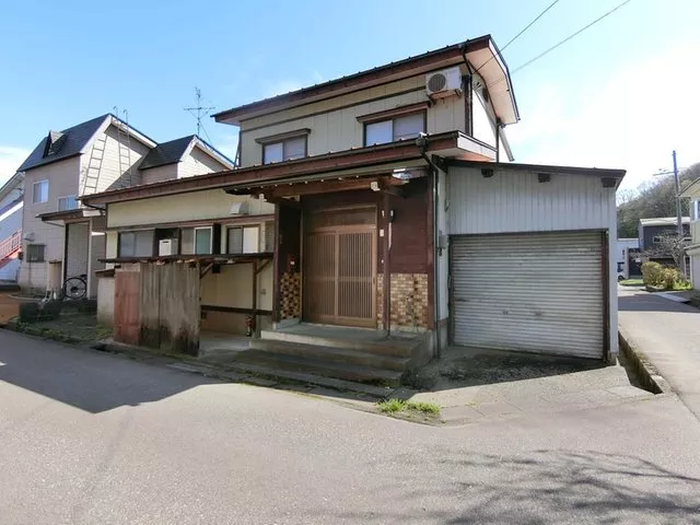 ◆ Recently lived in, so you can move in as is, 5DK detached house♪