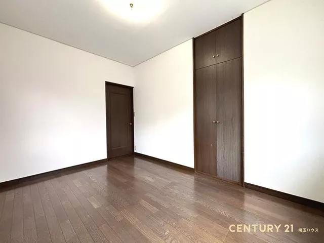 Available for viewing today! Monthly payments, miscellaneous costs, and mortgage consultations are all welcome.