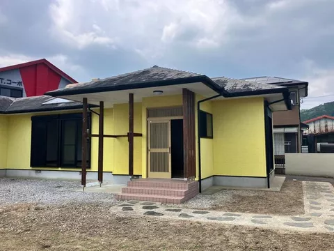 Achieve your ideal rural life with renovations.