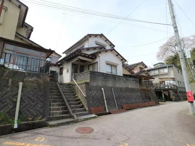 Higashi Nagakō (Higashi Kanazawa Station) 4.4 million yen