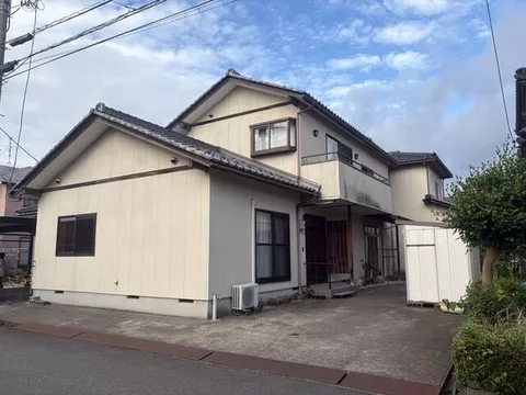Sakai City, Maruoka-cho Johoku 5-chome (Maruoka Station) 2-story 6DK