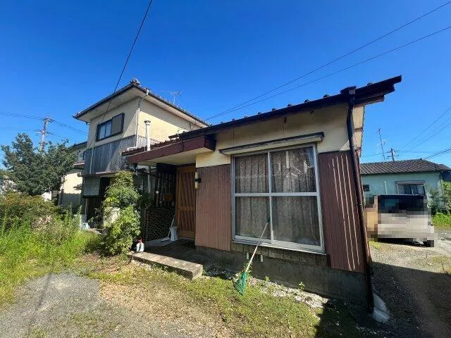 Ogi City, Mikazuki Town Horie (Kubota Station) 2-story building 7DK