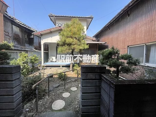 Used single-family home (Hasuike Town Hasuike) 7 million yen