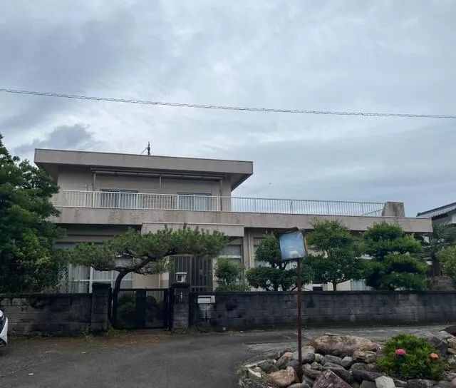 Nomura-cho Nomura, Seiyo-city 2F 9LDK

5 million yen
