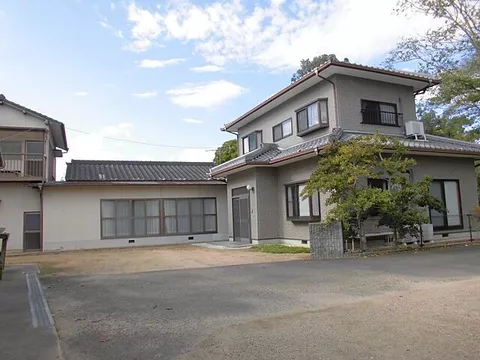 Used single-family home in Hayakujima, Ayauta-gun, Ayagawa-cho