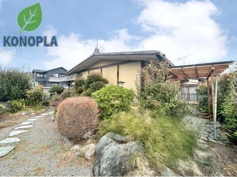 ☆Monthly payment starting from around 10,000 yen for a house☆ ■ Land area of 92 tsubo ■ Corner lot ■ Garden