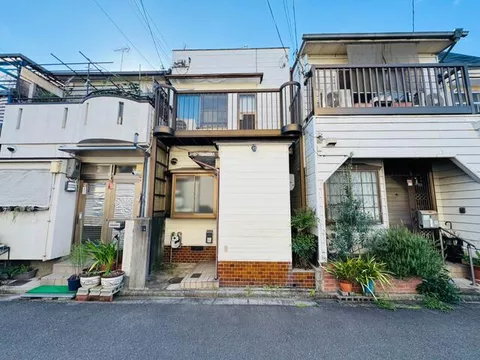 Minami-ku, Kyoto City, Karahashi Minami Biwa-cho (Nishioji Station) 2-story 2LDK