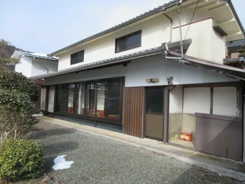 Nishiyama, Chigusa-cho, Shiso-city (Ohara Sta.) 2F 6DK

2,000,000 yen
