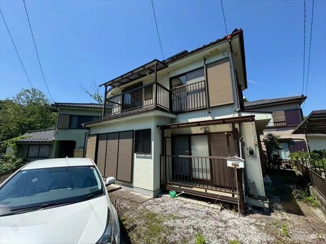 Recommended as a second house or investment property.