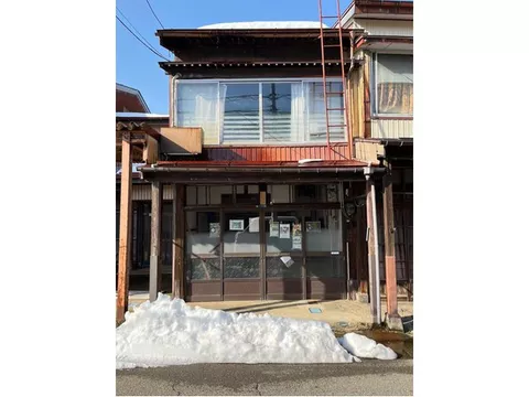 Higashi-Honcho 5 (Takada Station) 2,000,000 yen