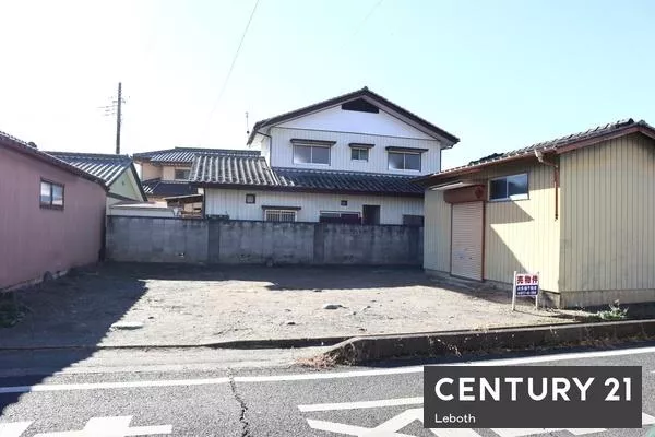 Tsutsumi-cho 1-chome, Kiryu-shi, Kiryu (Maruyamashita station) One-story building, studio

One-room studio 2,000,000 yen
