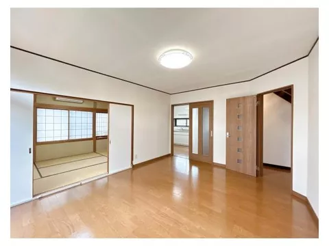 【Viewing event held】Exterior maintenance and water heater replacement in progress / Major repairs completed (around December 2012)