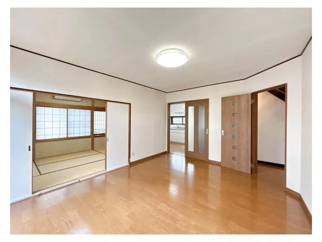 【Viewing event held】Exterior maintenance and water heater replacement in progress / Major repairs completed (around December 2012)