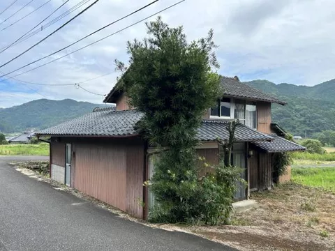 Ureshino City, Shioda Town, Oaza Gochodachi Otsu (Hizen-Kashima Station), 2-story, 4SK