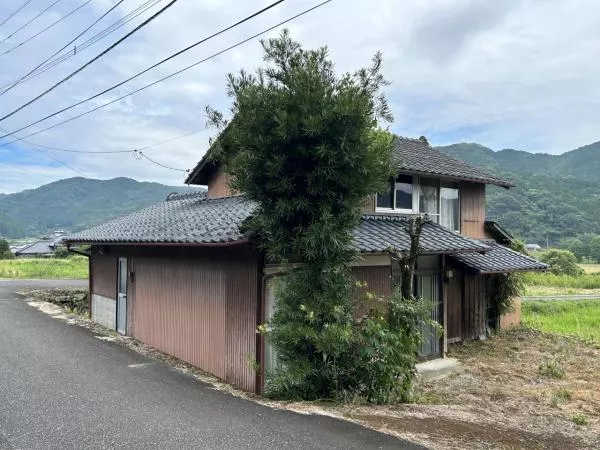 Ureshino City, Shioda Town, Oaza Gochodachi Otsu (Hizen-Kashima Station), 2-story, 4SK