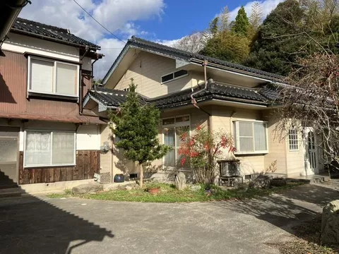 2F 9LDK, Tsunematsu, Kidaka-cho, Tottori-shi, Tottori (Takaraki station)

9 million yen
