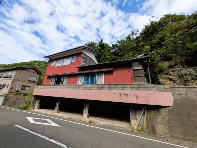 Nyu District, Echizen Town, Umeura (Takefu Station) 2-story 6LDK