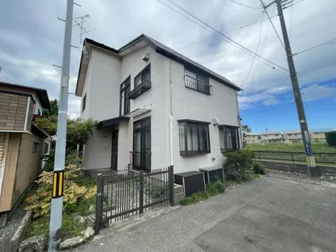 Akita City, Ushijima Higashi 1-chome (Ugo Ushijima Station) 2-story 4LDK