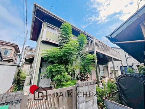 Available for viewing now! A warm residence with all rooms facing southeast ♪ Many commercial facilities nearby! - Image 1