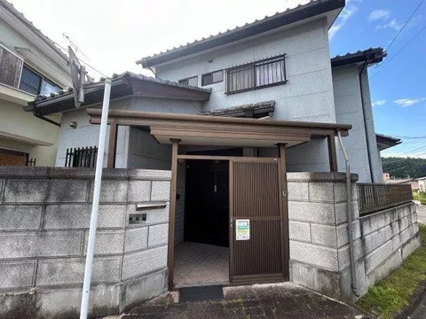 ◆Walk-in closet◆Warm water washing toilet seat◆Elevator◆Veranda◆Under-stair storage