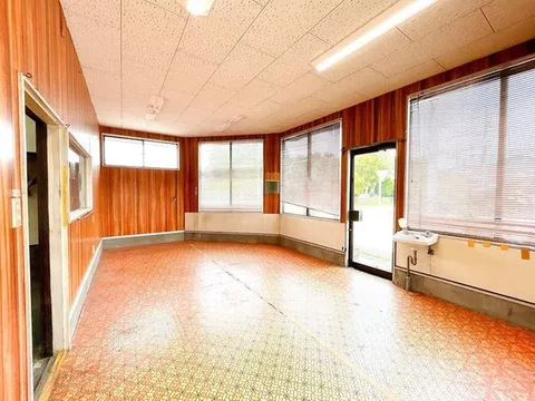 Open house event held. Limited-time current sale until 8/24. Scheduled to remove belongings soon. - Image 2