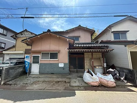 Used single-family home in Kanazawa City, Kanhoji-machi