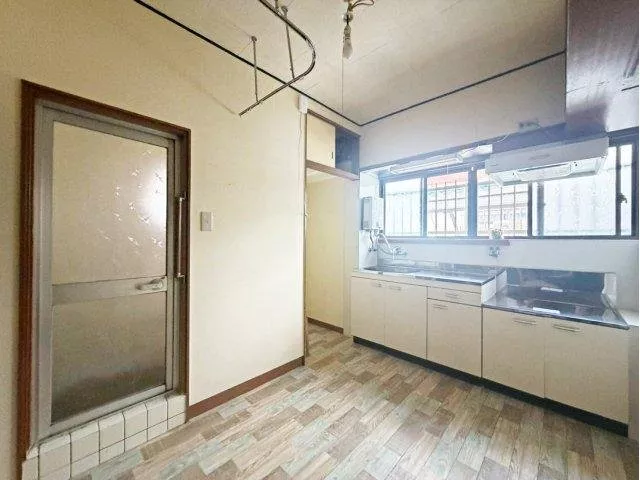 ☆Large commercial facility "Jaga Town" in a convenient living environment☆ All rooms approximately 6 tatami mats
