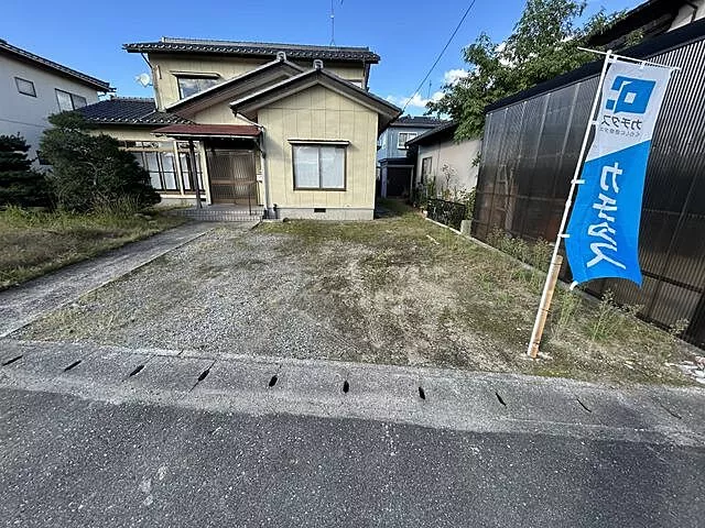 Used single-family home in Takaasu, Tonami City
