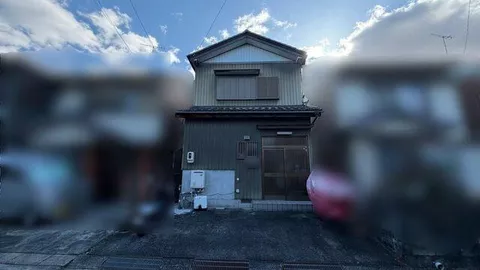 Inazawa City, Heiwa-cho Kamimaenami (Katsuhata Station) 2-story 2LDK