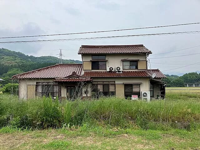 Used single-family home, used residence (Taku City, Taku Town).