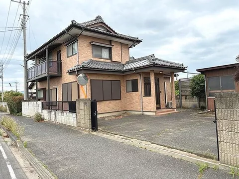 ◇ Parking for 5 or more cars ◇ About 11 minutes on foot to Katsuragawa East Elementary School ◇ Good sunlight and ventilation