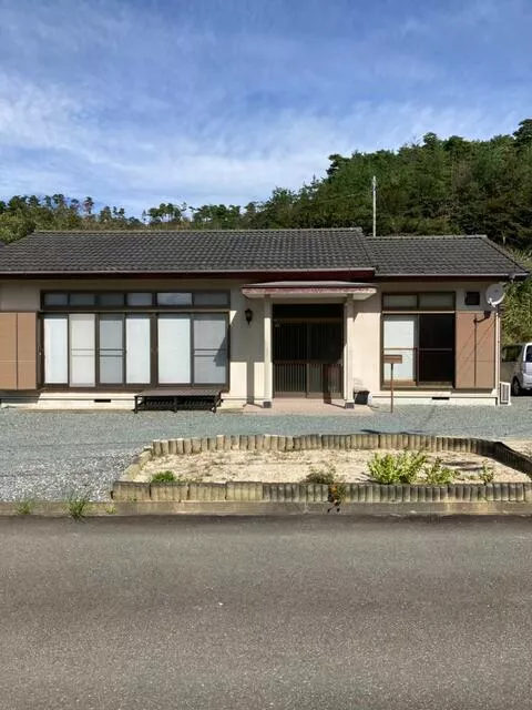 Iwaki City, Okuku, Okuku, Itakizawa (Suezuki Station) Single-story building 3K