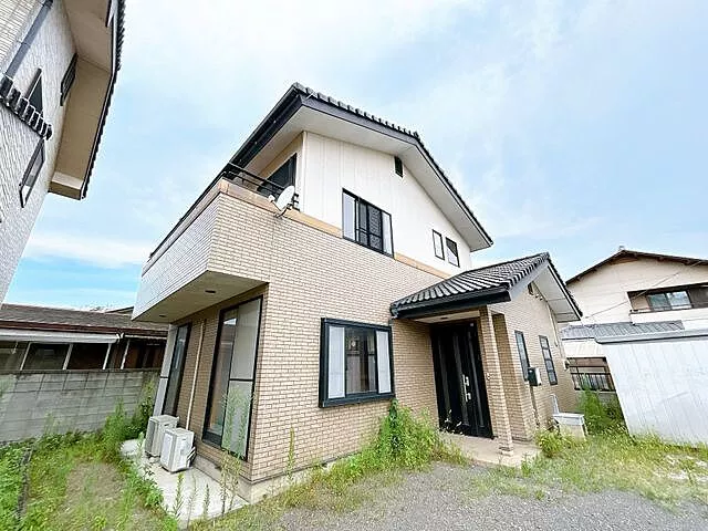Used single-family home in Hirose Town, Kiryu City