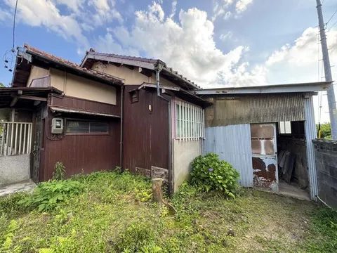 Kameyama City, Honmachi 4-chome (Kameyama Station) Single-story building 5DK