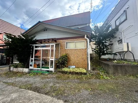 Wakatake Town (Otaru Chikko Station) 1.5 million yen