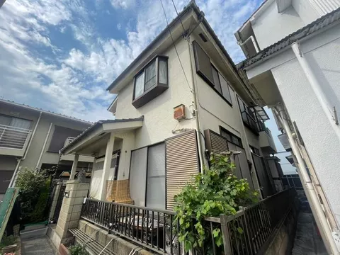 【Polus Brokerage】Detached house with land area over 37 tsubo and leasehold rights!