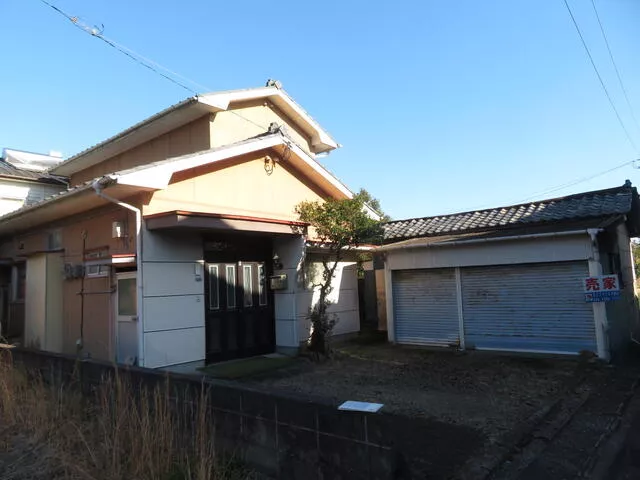 Shibushi City, Shibushi Town, Shibushi 1-chome (Shibushi Station) 2-story building 6DK
