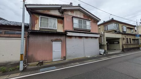 Niigata City Minami Ward Shirane (Yashirota Station) 2-story 8LDK