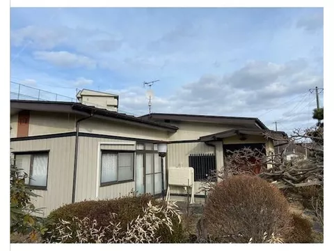 Land over 100 tsubo, southwest facing, quiet residential area. 3-minute walk to bus stop "Churukawa 2-chome"!
