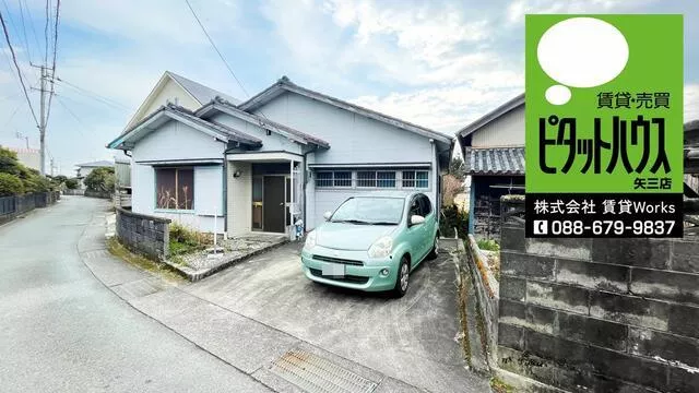 Komatsushima City, Obayashi-cho, Kaneshima (Awa-Akaishi Station) Single-story building 4DK