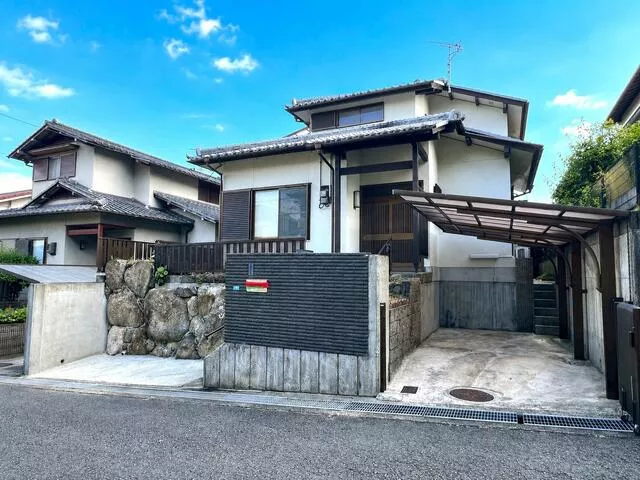 Hashimoto City, Shiroyama-dai 3-chome (Rinkan Denen Toshi Station) 2-story building 6LDK
