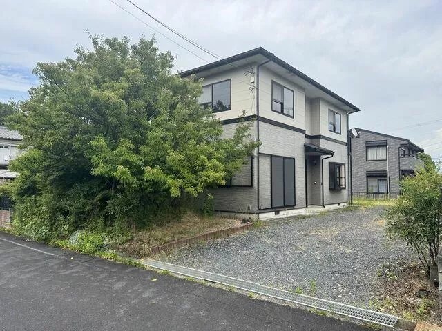 Higashiomi City, Miyakawa Town (Sakuragawa Station) 2-story building 4LDK