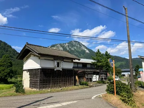 Itoigawa City Oaza Otaki (Otaki Station) two-story building 10DK