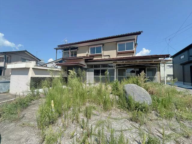 Katsuyama City, Showa Town 1-chome (Katsuyama Station) 2-story building 5LDK