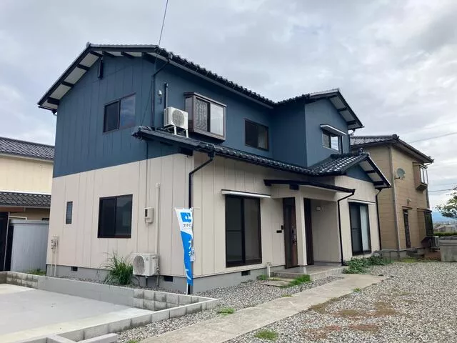Nakaniikawa District, Tateyama Town, Wakabayashi (Wakakozuka Station) 2-story 5LDK